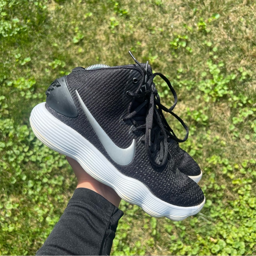 Women’s Nike Hyperdunk 2017 Black Basketball Shoes Sneakers 897813-001 Size 8.5